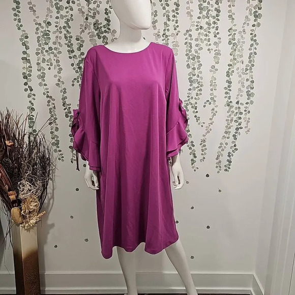 Nwot MAREE POUR TOI Plus Size Draped Sleeve Dress Sz 22 - Picture 4 of 11